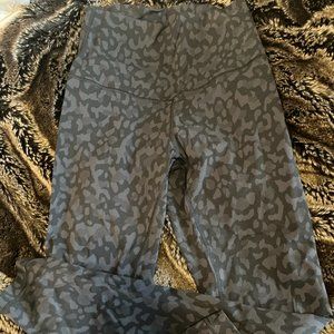 Wunder Under High-Rise Tight 28"